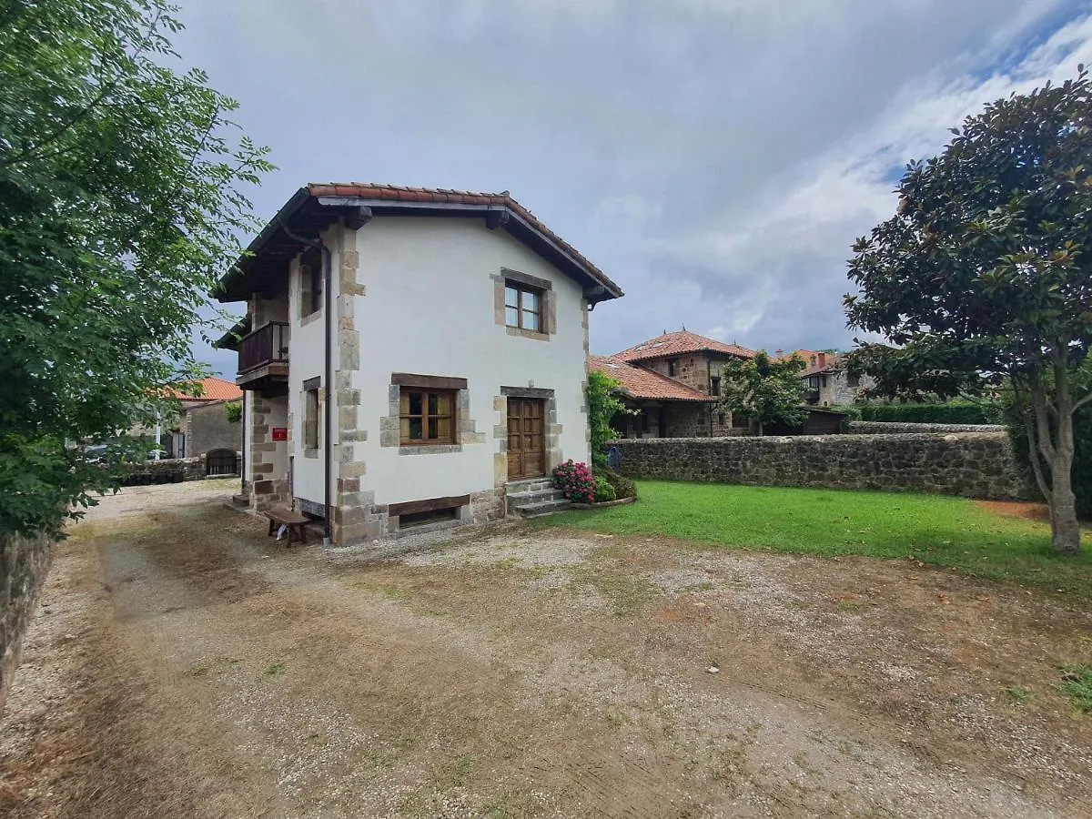 La Casuca De Agueero Villa Aguero  Holiday home Aguero (Cantabria)
